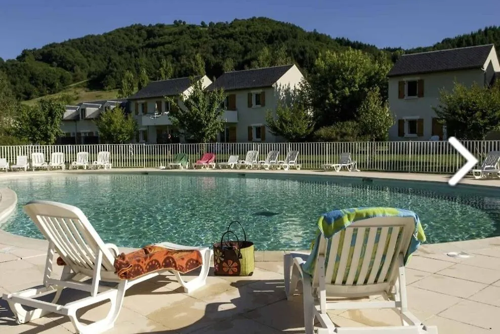 #La Marmotte - Piscine Chauffee, Nature Pierrefiche  Pierrefiche (Aveyron)